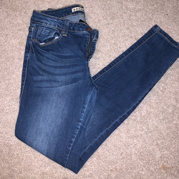 Encore Jeans - Picture 1 of 4